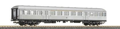 Passenger car 1st/2nd class Silberling type ABn<br /><a href='images/pictures/Tillig/13851.jpg' target='_blank'>Full size image</a>
